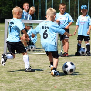 Fußball-Ferien-Camp 2011 1.DG